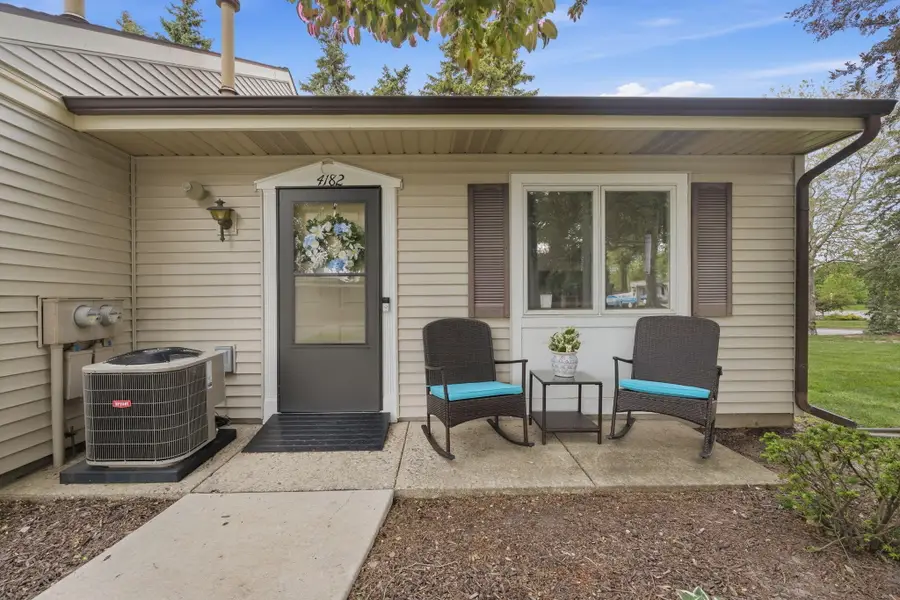 4182 Eastcastle Court Se, Grand Rapids, MI 49508 - #3