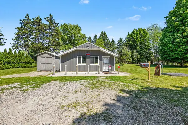 2811 S Sheridan Road, Stanton, MI 48888