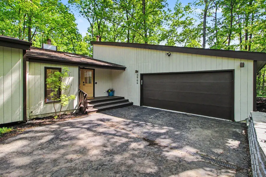 3966 Penberton Drive, Ann Arbor, MI 48105 - #2