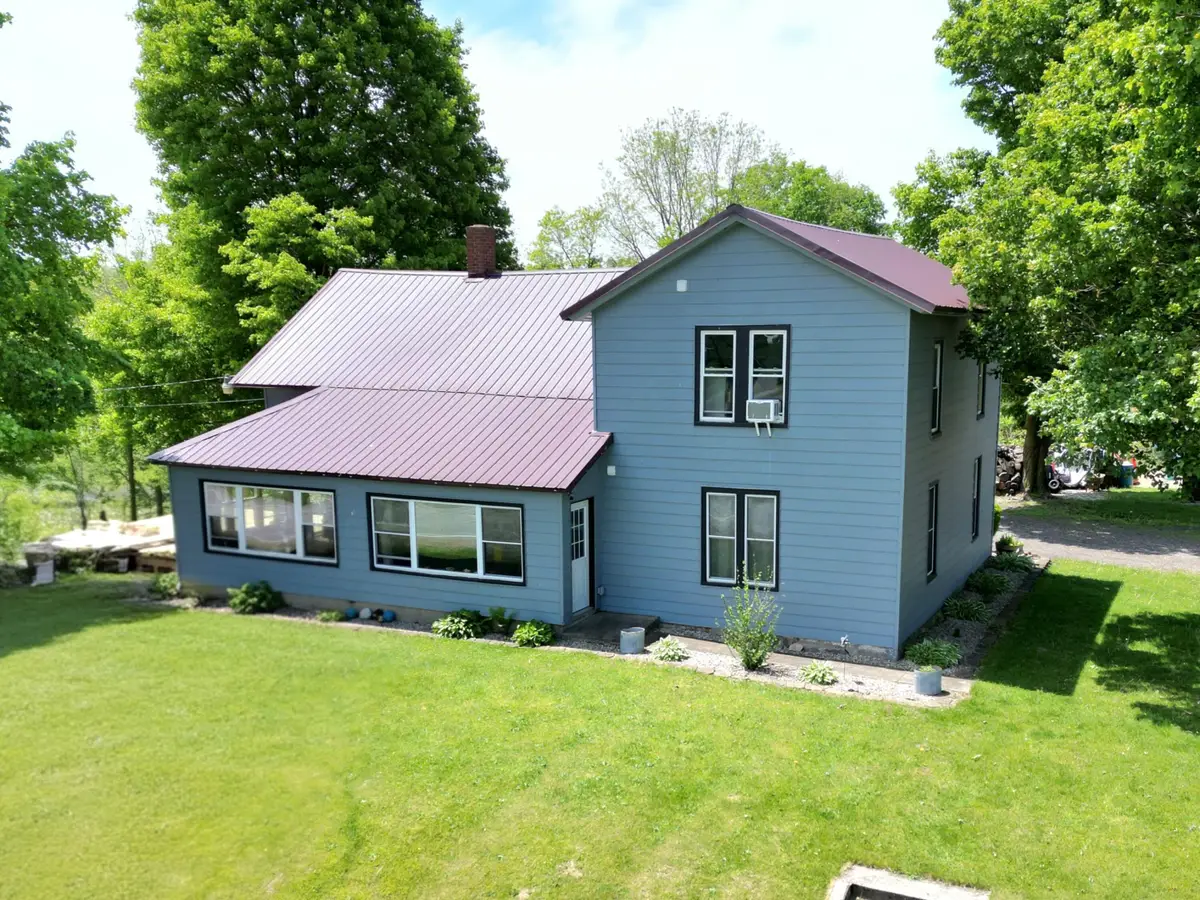 58636 M 40, Jones, MI 49061 - #1
