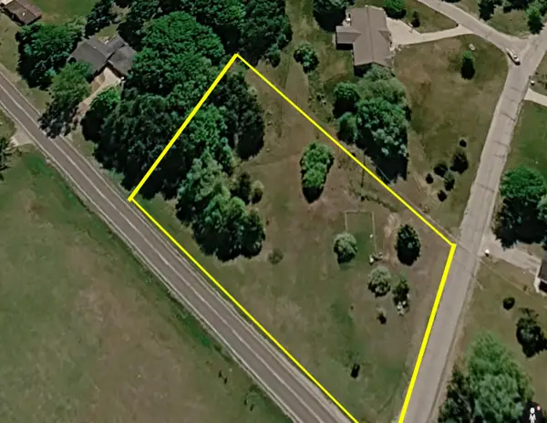 16053 Mckinley Road, Big Rapids, MI 49307