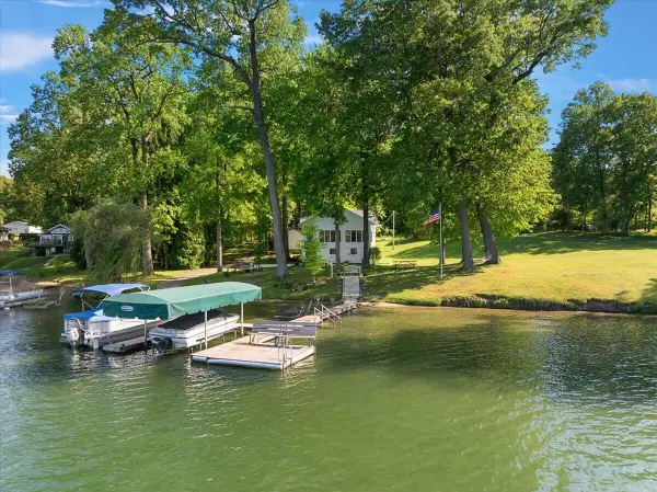 66666 95th Avenue, Dowagiac, MI 49047