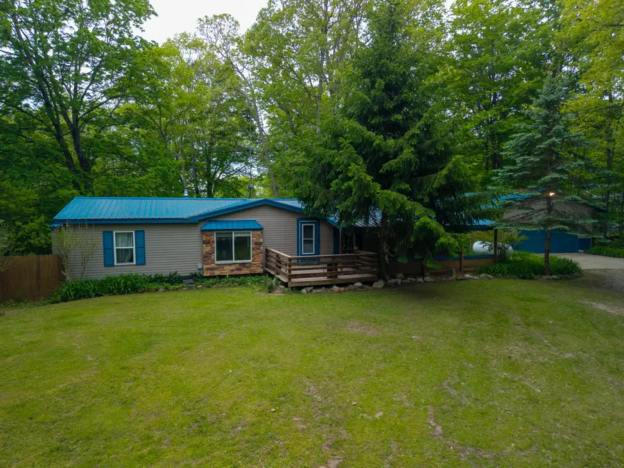 4658 W Fern Glen, Fremont, MI 49412 - #2