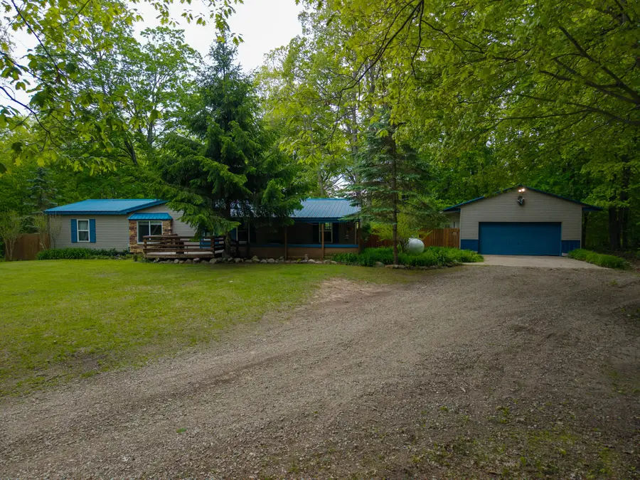 4658 W Fern Glen, Fremont, MI 49412 - #3