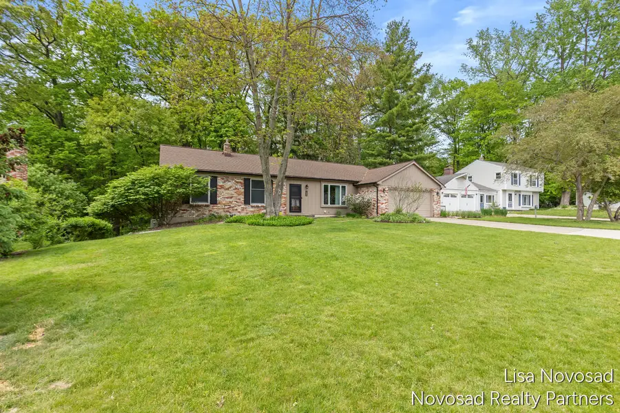 485 Edgeworthe Drive Se, Ada, MI 49301 - #3