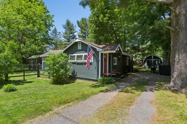 3779 W Glendora Road, New Troy, MI 49119