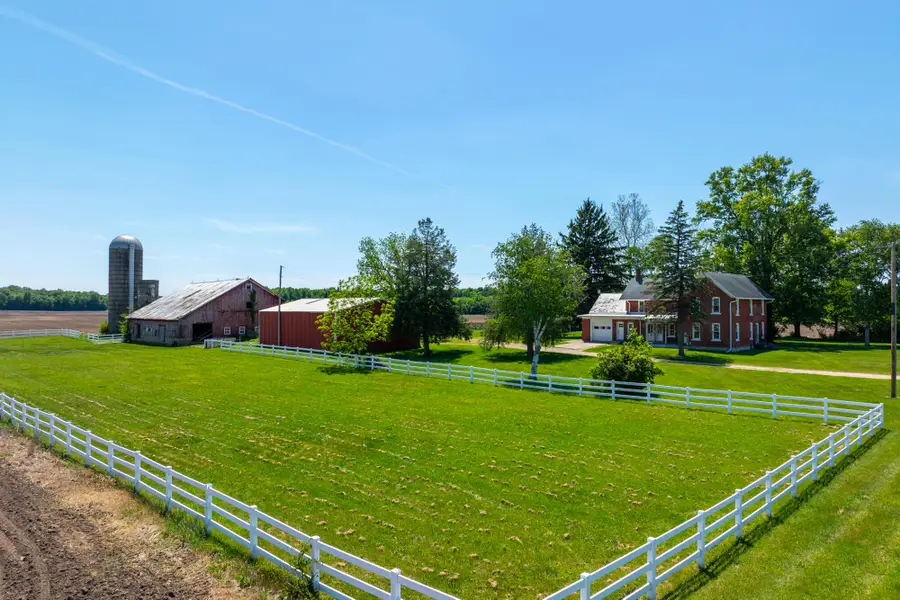26107 Beeson Street, Cassopolis, MI 49031 - #2
