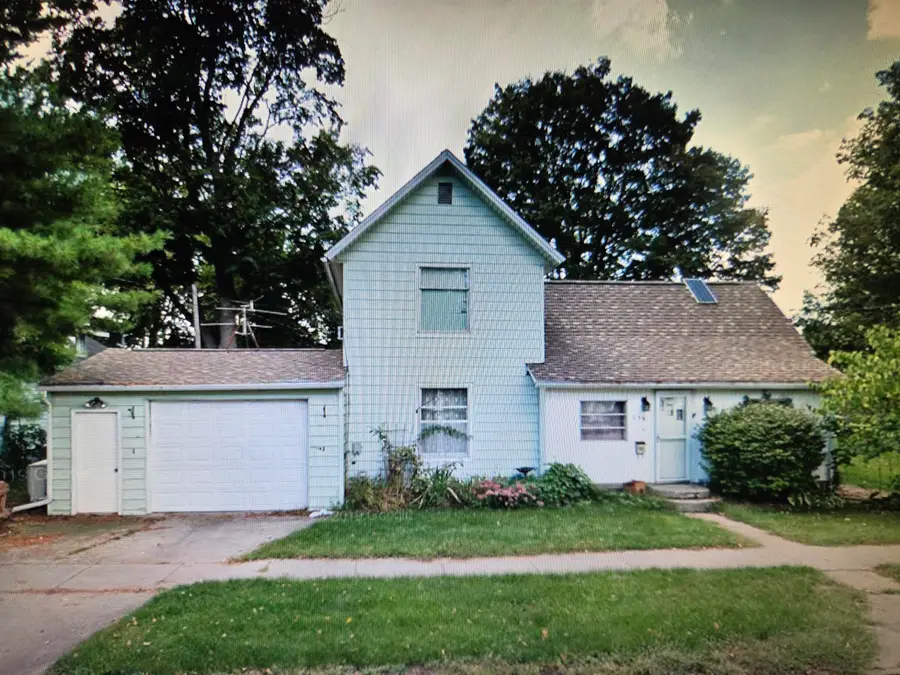 139 N Kalamazoo Avenue, Vicksburg, MI 49097 - #3