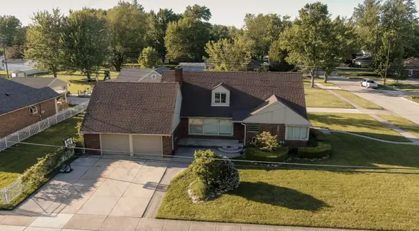 30007 Maison Street, Saint Clair Shores, MI 48082