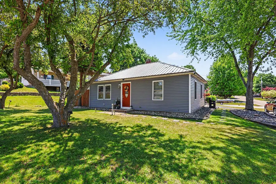 263 E 6th, Shelby, MI 49455 - #3