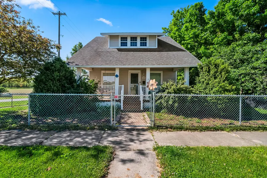 209 E Center Street, Waldron, MI 49288 - #2