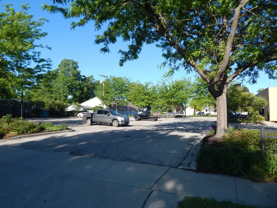 27 S Union Street, Sparta, MI 49345 - #3