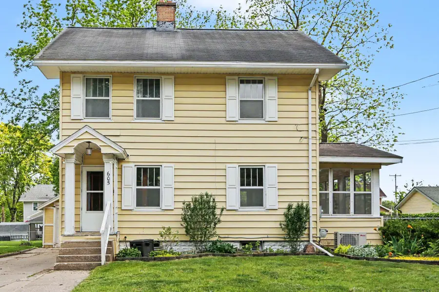 605 Colfax Street, Jackson, MI 49203 - #2