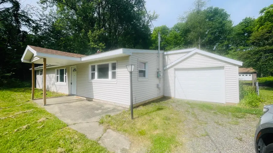 244 Woodland Avenue, Jackson, MI 49203 - #2