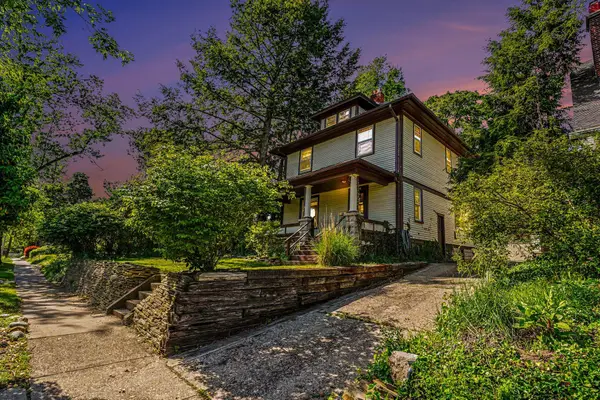 1330 W Maple Street, Kalamazoo, MI 49008
