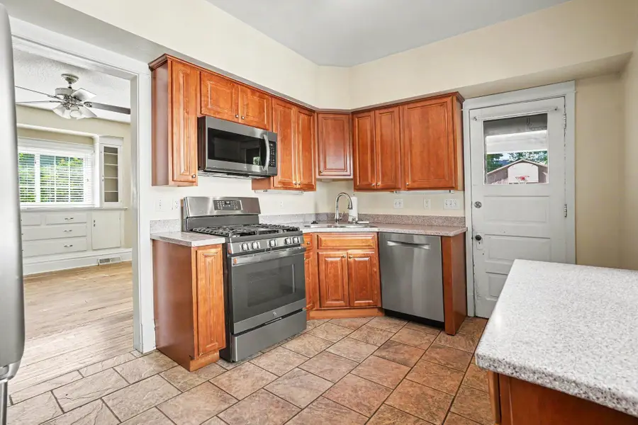 1330 W Maple Street, Kalamazoo, MI 49008 - #3