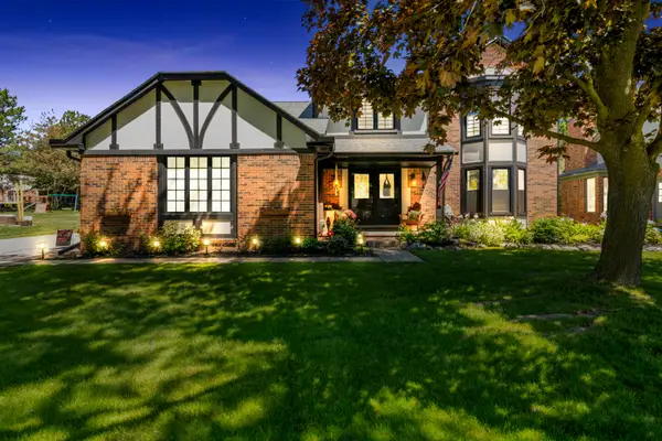 3394 Edmunton Drive, Rochester Hills, MI 48306