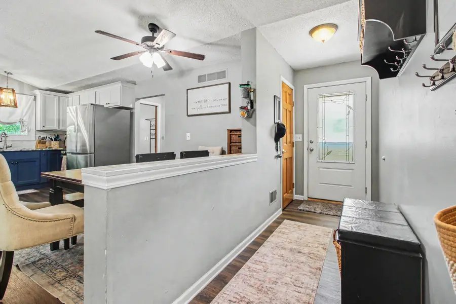 1633 N Hanlon Street, Westland, MI 48185 - #3