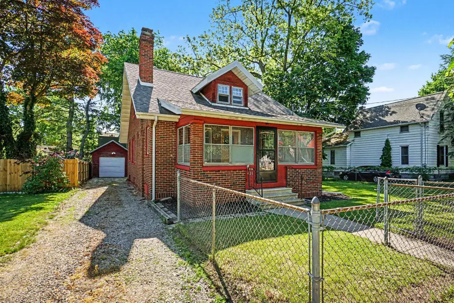 831 Bush Street, Jackson, MI 49202 - #2