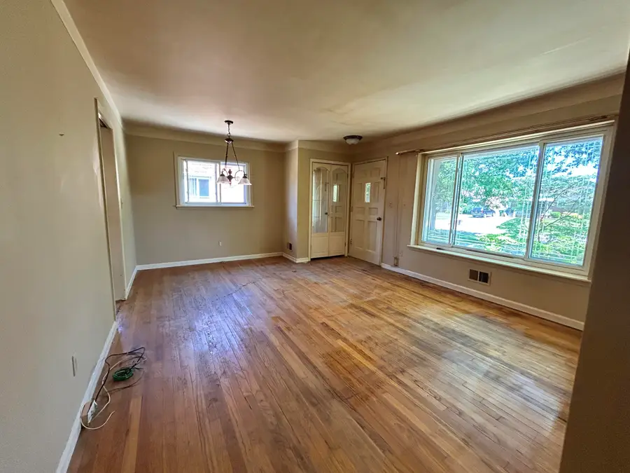 15464 Cameron Street, Southgate, MI 48195 - #2