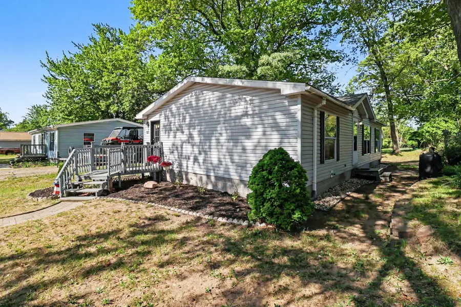 811 N Lavinia Street, Ludington, MI 49431 - #3