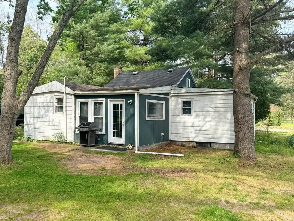 2032 S 17th Street, Niles, MI 49120 - #1