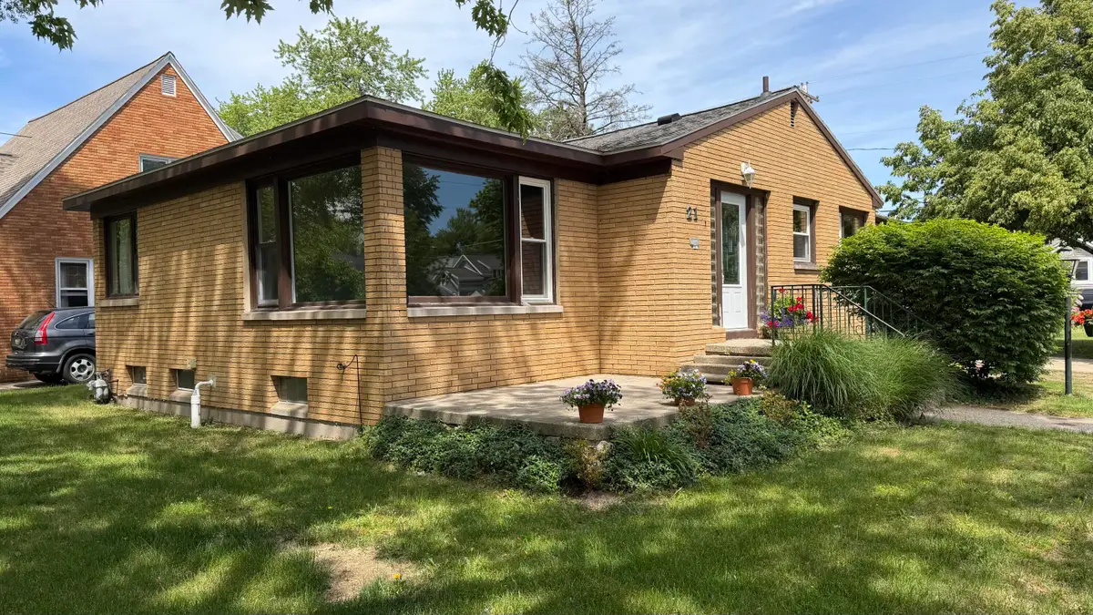 21 S Despelder Street, Grand Haven, MI 49417 - #1