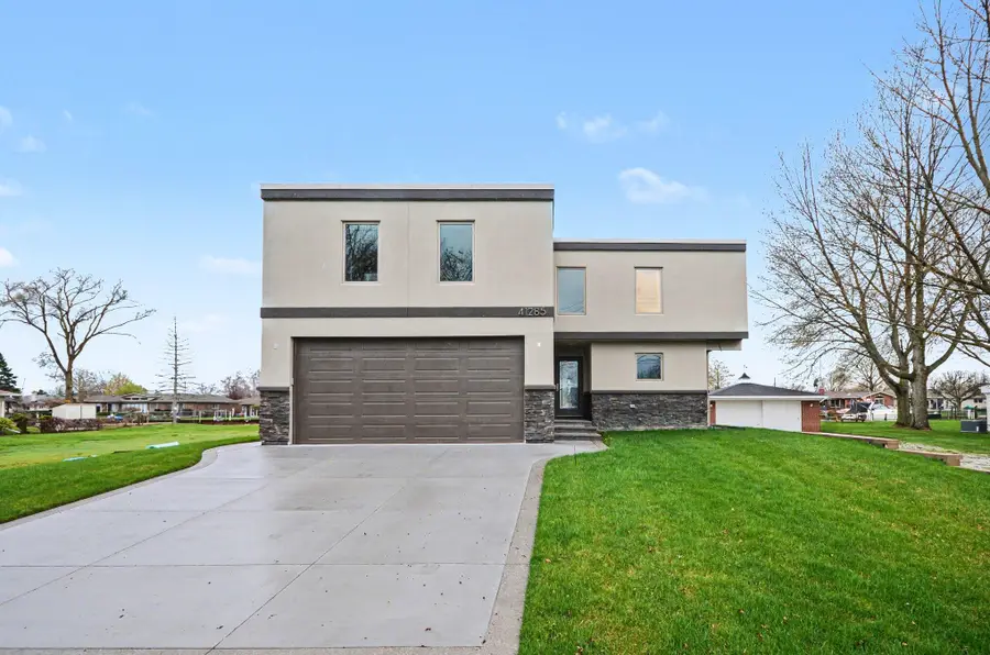 41285 Belvidere Street, Harrison Township, MI 48045 - #2