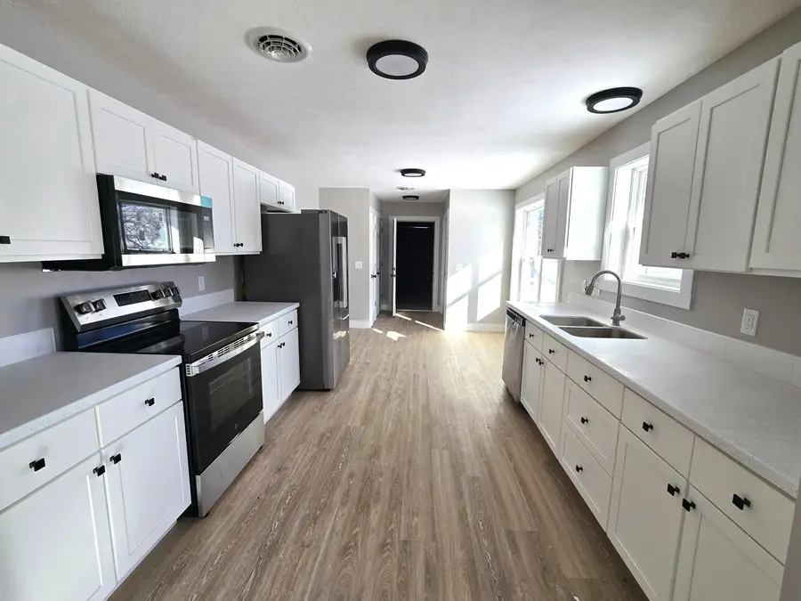 517 E State Road, Hastings, MI 49058 - #3