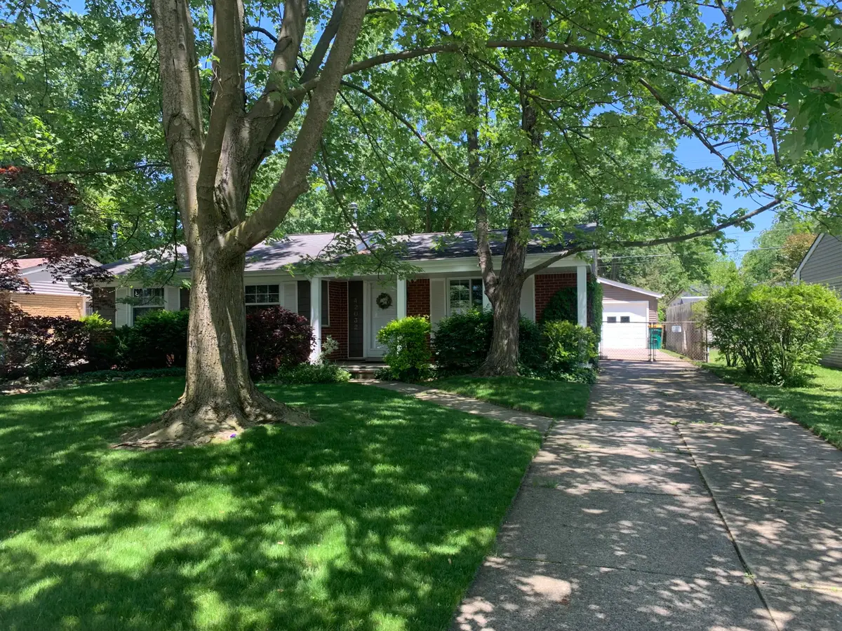 42032 Mcbride Avenue, Belleville, MI 48111 - #1