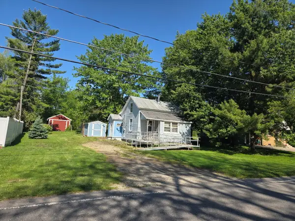 4426 12th Street, Wayland, MI 49348