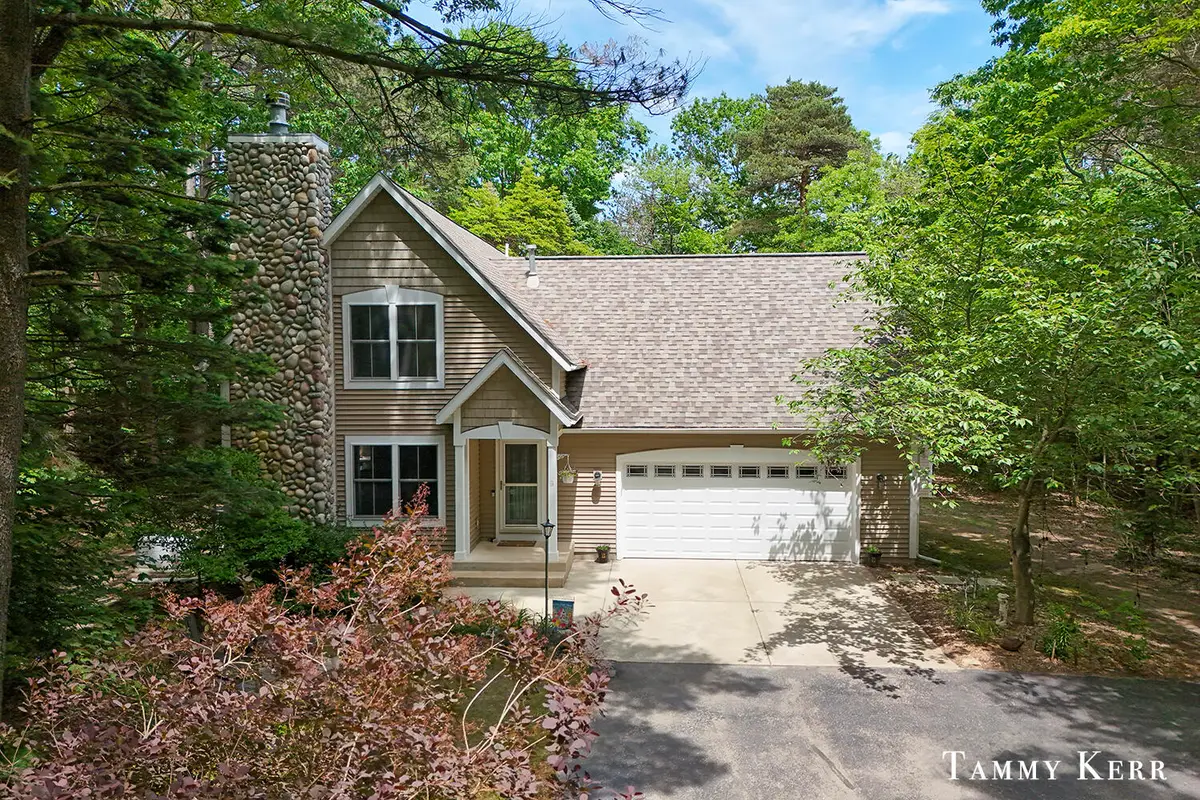 2339 Forest Trail Circle, Fennville, MI 49408 - #1