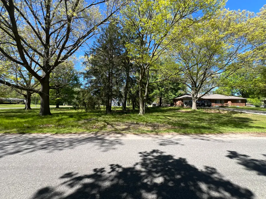 E E Delaware Avenue, Benton Harbor, MI 49022 - #3