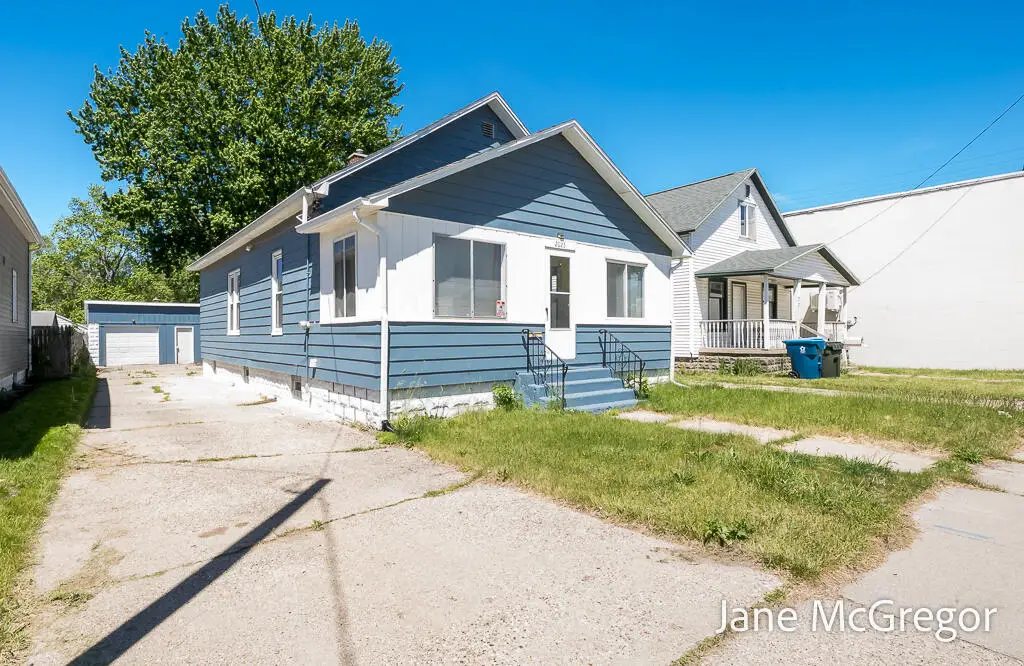 2023 Henry Street, Muskegon, MI 49441 - #1