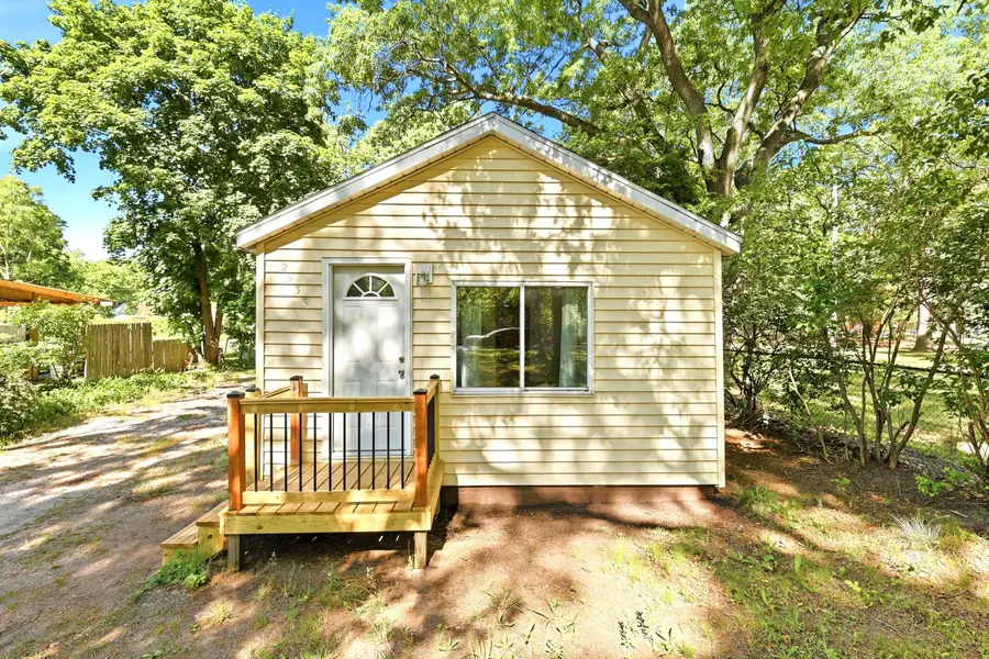 2933 Valk Street, Muskegon, MI 49444 - #2