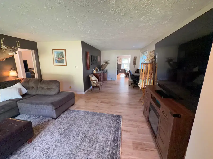 3456 Acacia Boulevard, Jackson, MI 49203 - #2