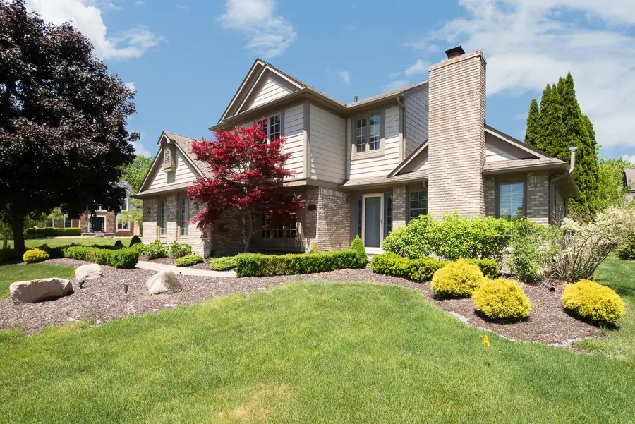 45432 White Pines Drive, Novi, MI 48374 - #3