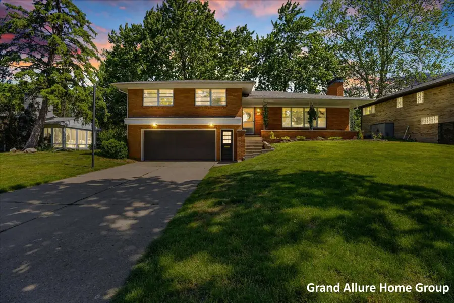 549 Sligh Boulevard Ne, Grand Rapids, MI 49505 - #2