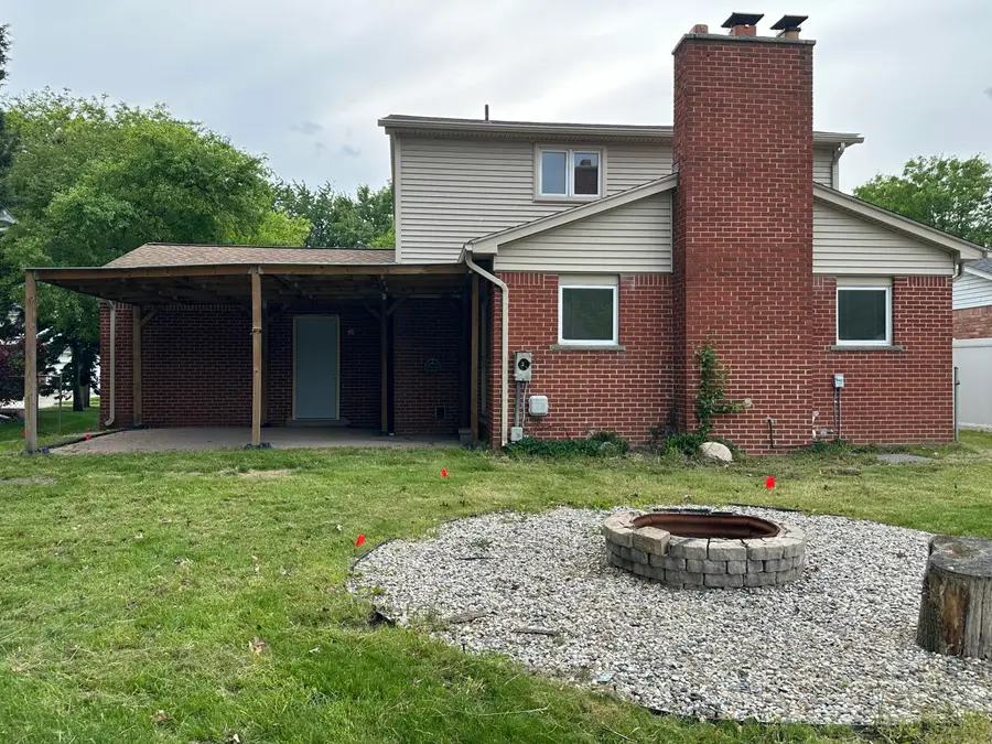 21489 Danbury Street, Woodhaven, MI 48183 - #3