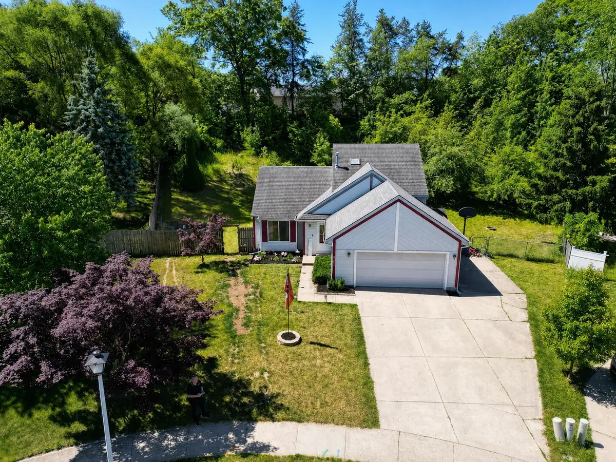 5705 Gatewood Drive Se, Grand Rapids, MI 49508 - #1