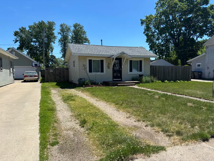 511 Center Avenue, Sturgis, MI 49091 - #2