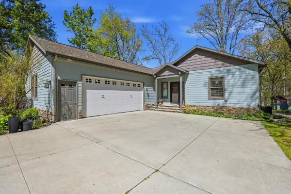 7352 Hallridge Drive Ne, Belding, MI 48809