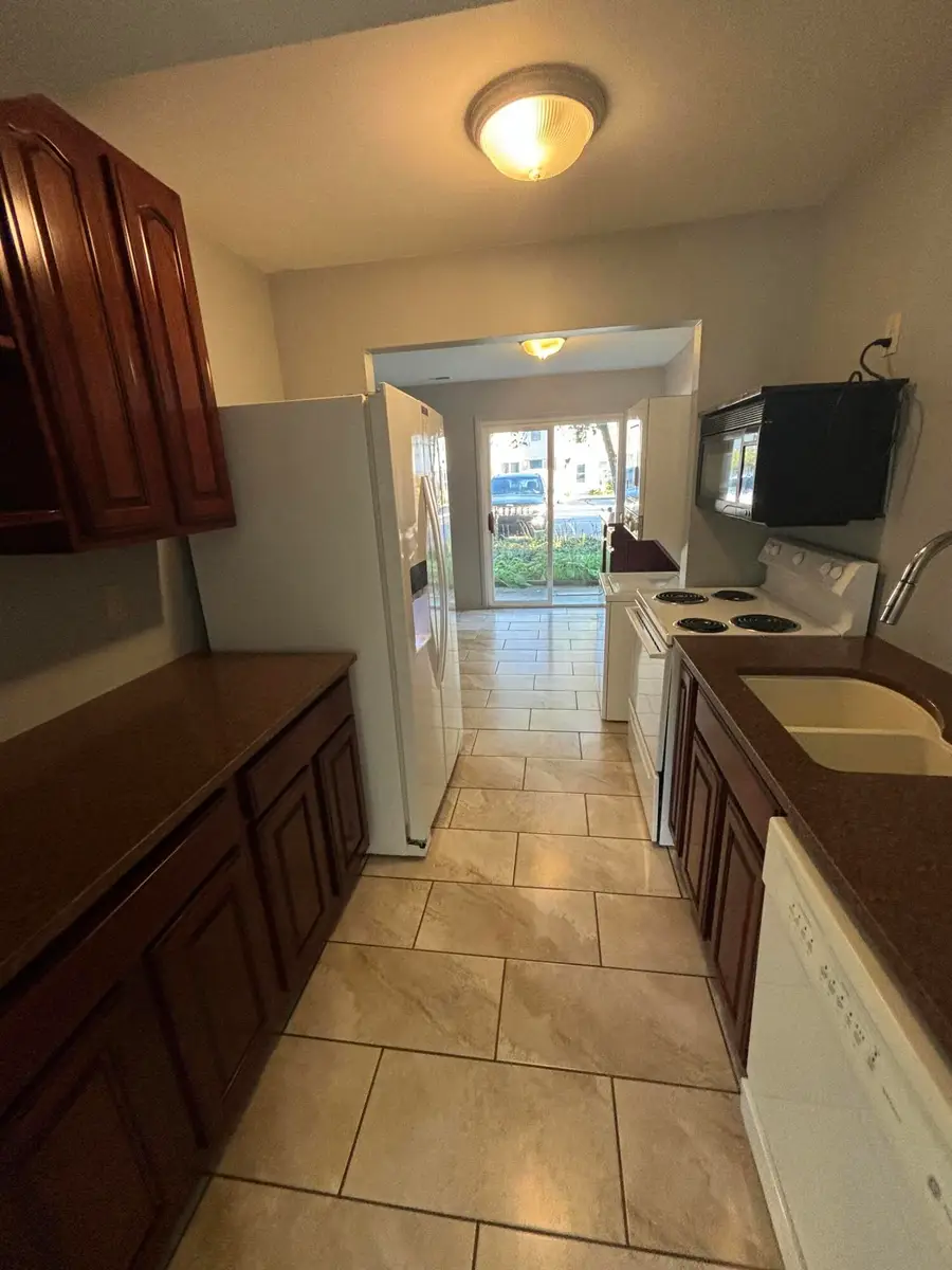 3647 Kenbrooke Court, Kalamazoo, MI 49006 - #3