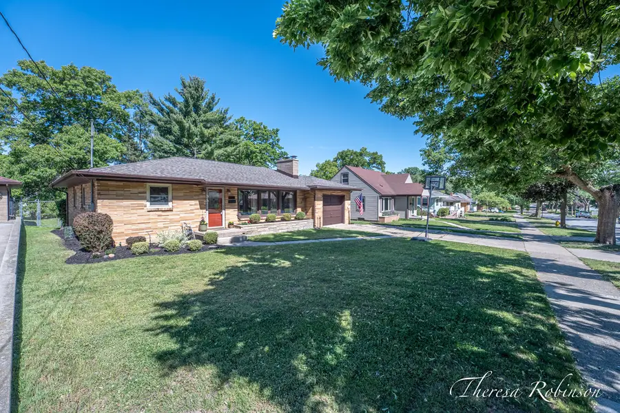 921 Burke Avenue Ne, Grand Rapids, MI 49503 - #3