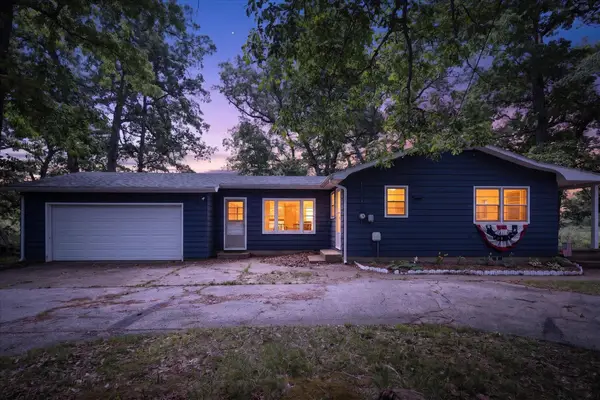 5770 W Us Highway 12, Buchanan, MI 49107