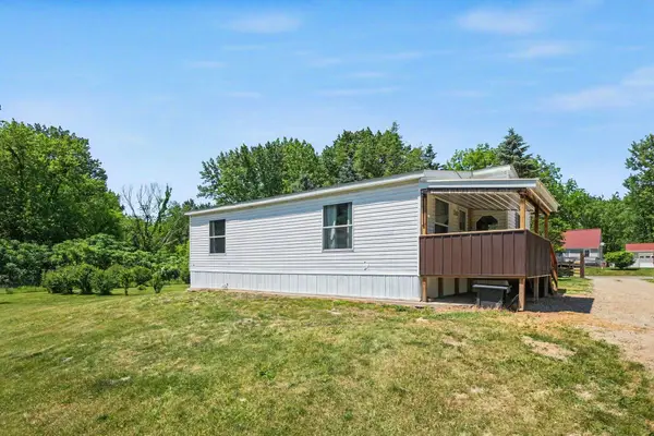 68699 38th Avenue, Covert, MI 49043