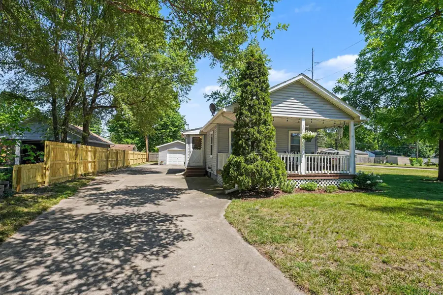 722 S Grant Avenue, Three Rivers, MI 49093 - #3