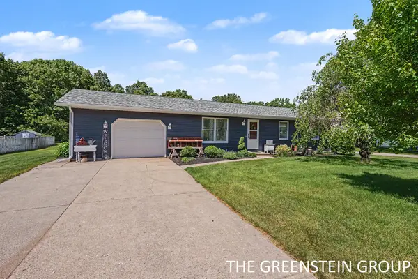 15949 Brucker Street, Grand Haven, MI 49417