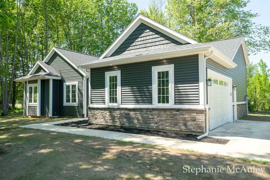 5739 130th Avenue, Fennville, MI 49408 - #3