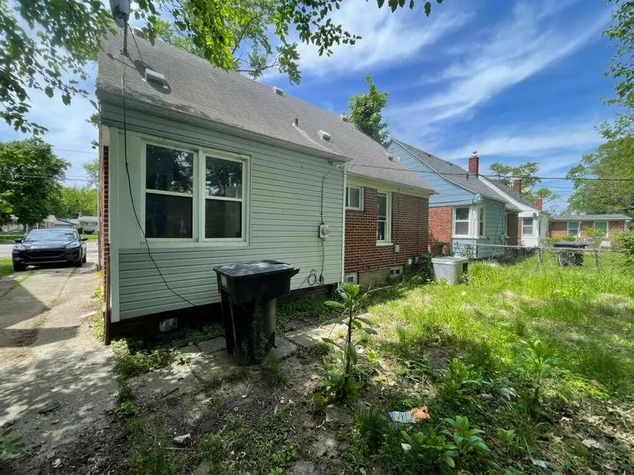 20090 Lahser Road, Detroit, MI 48219 - #3